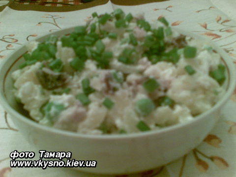 Картофельный салат с копченой скумбрией