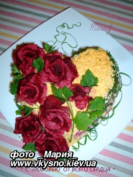 Пошаговые фото украшения к салату "С любовью от всего сердца"