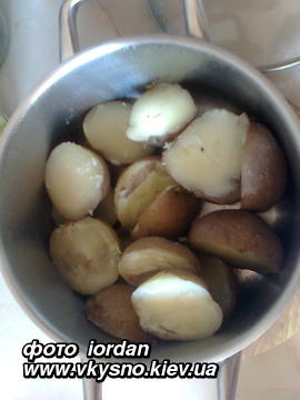 Картофельные лодочки с грибами.