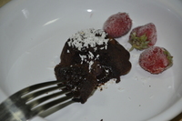 рецепт Шоколадные кексы с вишней и кокосовой стружкой
