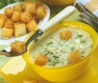рецепт Суп из цветной капусты с сырными крутонами
